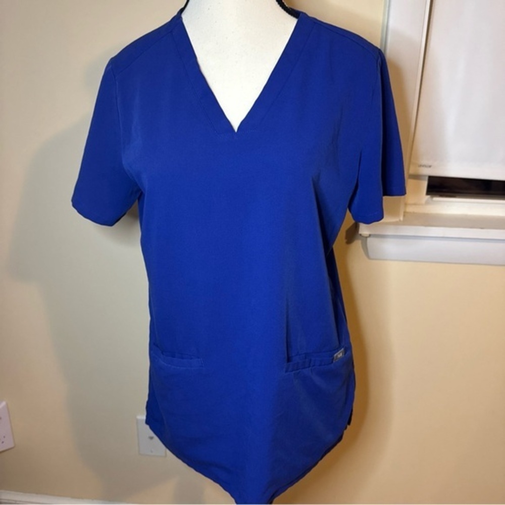 Figs Technical‎ Collection Women's Size Sm Blue Medical Scrub Top FW1100